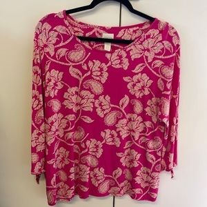 Chico’s size one top. Pink and cream colored. Size 1 Chico’s or size 8